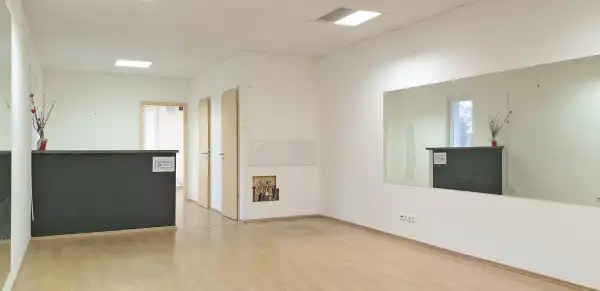 Eladó újszerű üzlethelyiség utcai bejáratos, Budapest, XIV. kerület 2 szoba 59 m² 70.38 M Ft